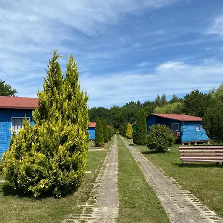 Domki Letniskowe Kempingowe * Karwia